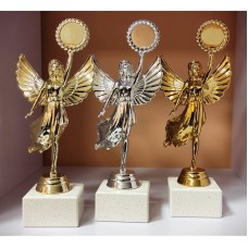 Auhinnakomplekt 3 tk. Kuldne/hõbedane/pronksine jumalanna ZU300
