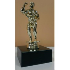 Figuur Atleet F43 graniitalusel