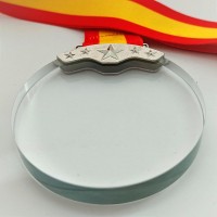 Klaasmedal 70 mm paela ja karbiga